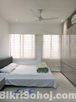 Fully Furnished Two-Bedroom Flat For A Cozy Stay